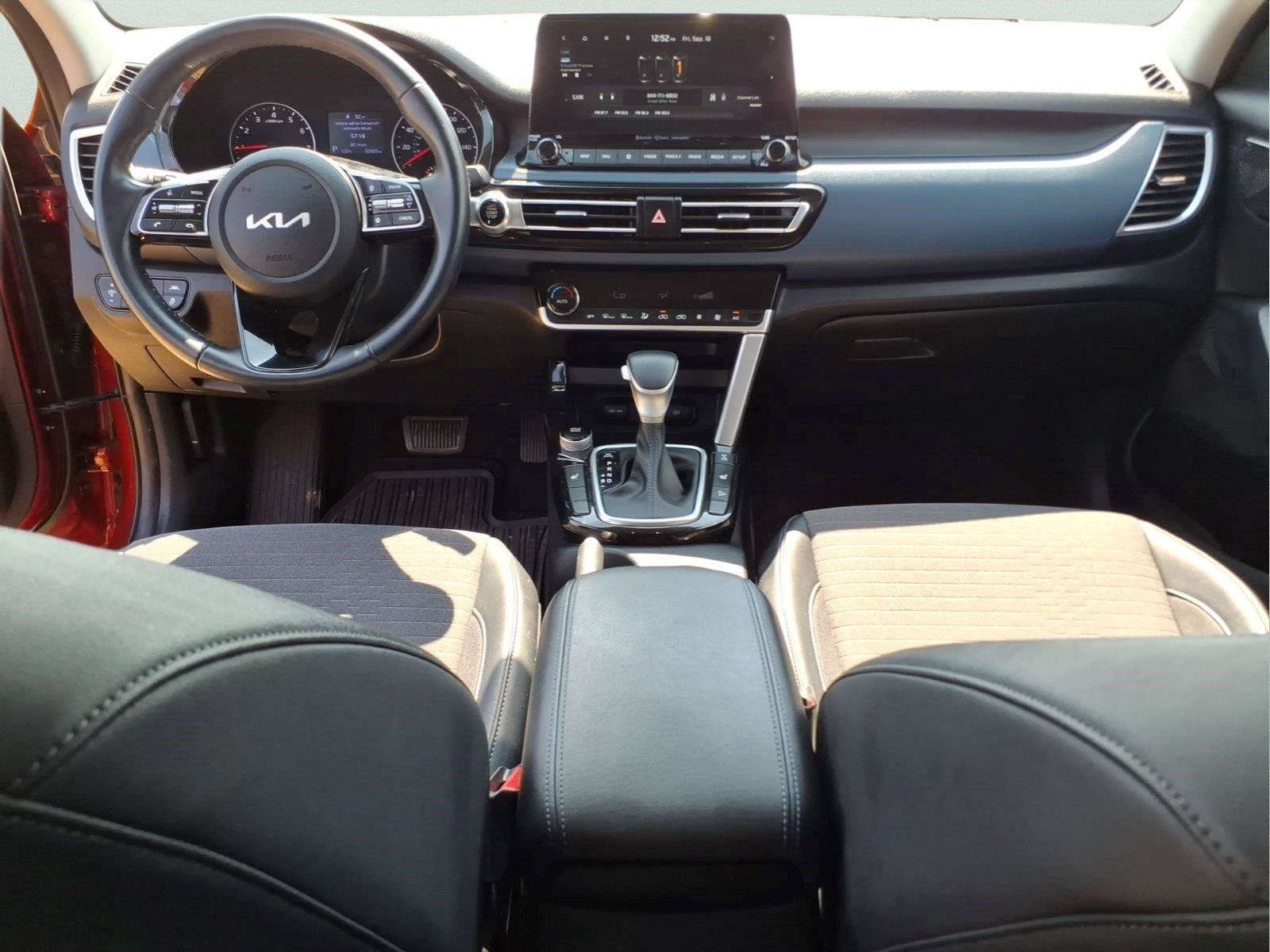 Used 2023 Kia Seltos Nightfall Edition AWD/4WD image 13