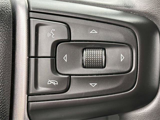 Used 2024 GMC Yukon XL SLT image 24