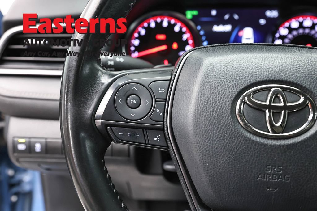 Used 2023 Toyota Camry XSE FWD image 15