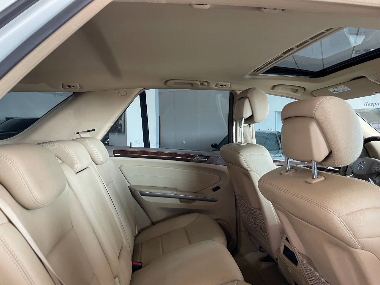 Used 2010 Mercedes-Benz ML 350 BlueTEC 4MATIC image 25