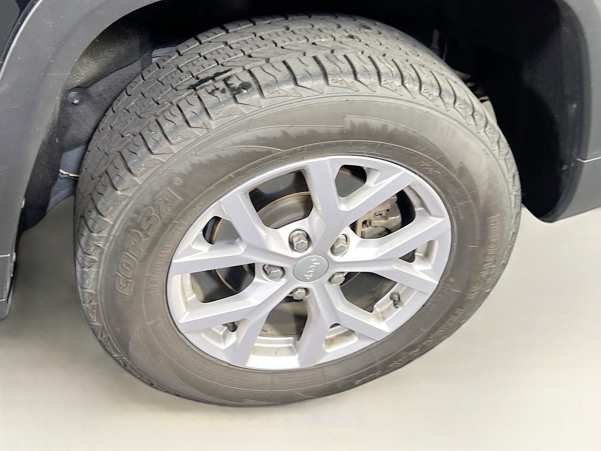 Used 2022 Jeep Grand Cherokee Limited image 32