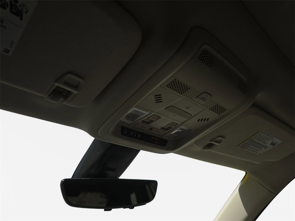 Used 2023 Cadillac XT6 Premium Luxury w/ Technology Package image 25