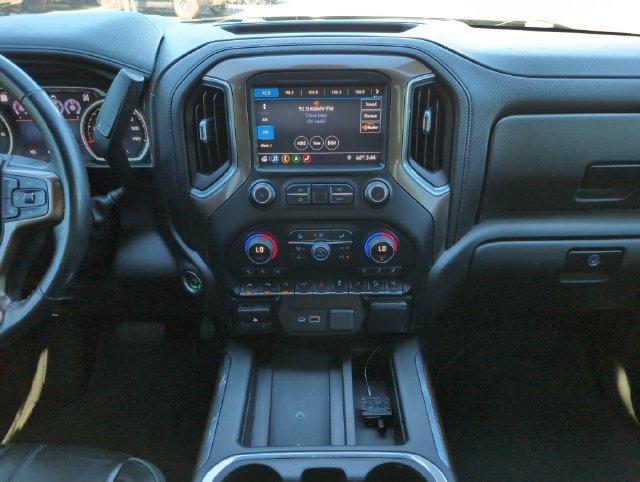 Used 2019 Chevrolet Silverado 1500 High Country w/ Technology Package AWD/4WD image 24
