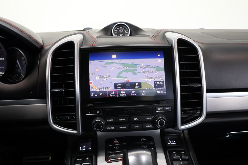 Used 2017 Porsche Cayenne GTS AWD/4WD image 34