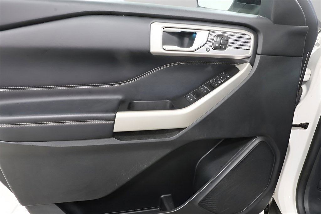 Used 2021 Ford Explorer Limited image 23