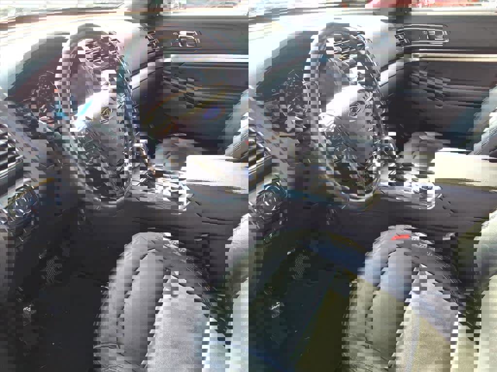 Used 2018 Ford Explorer XLT w/ Equipment Group 202A image 18