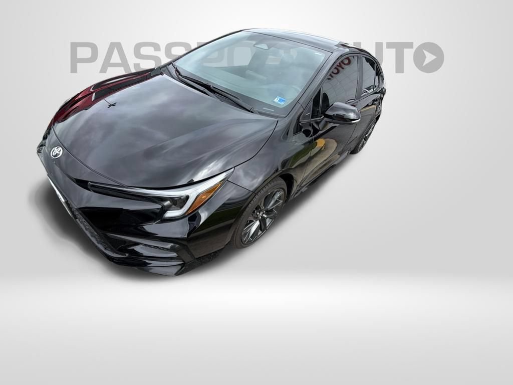 Used 2026 Toyota Corolla SE FWD image 1