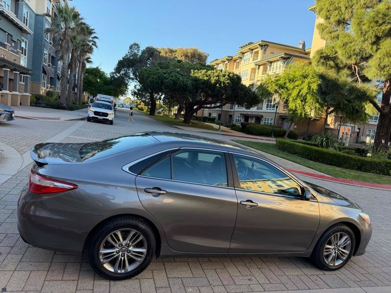 Used 2016 Toyota Camry SE FWD image 25