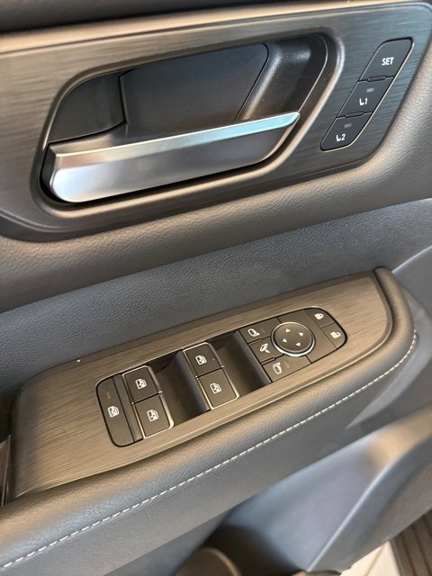 New 2026 Nissan Armada SL w/ Captain's Chari Seat Package image 12