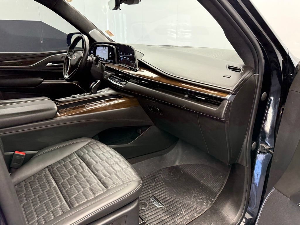 Used 2023 Cadillac Escalade Sport Platinum w/ Heavy-Duty Trailer Package AWD/4WD image 70