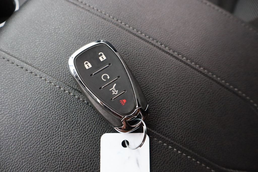 Used 2023 Chevrolet Traverse LT image 17