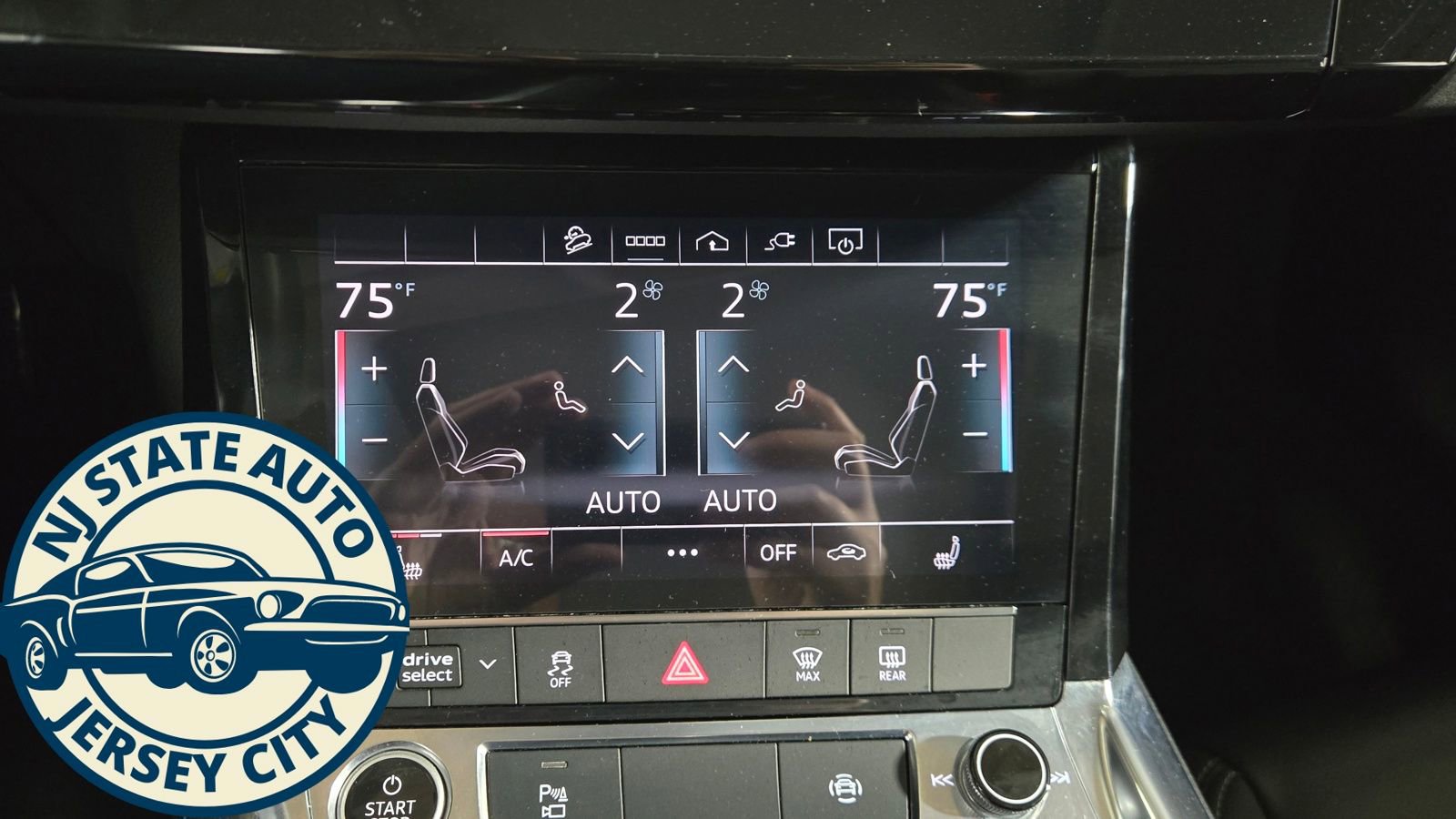 Used 2022 Audi e-tron Premium w/ Convenience Plus Package image 20