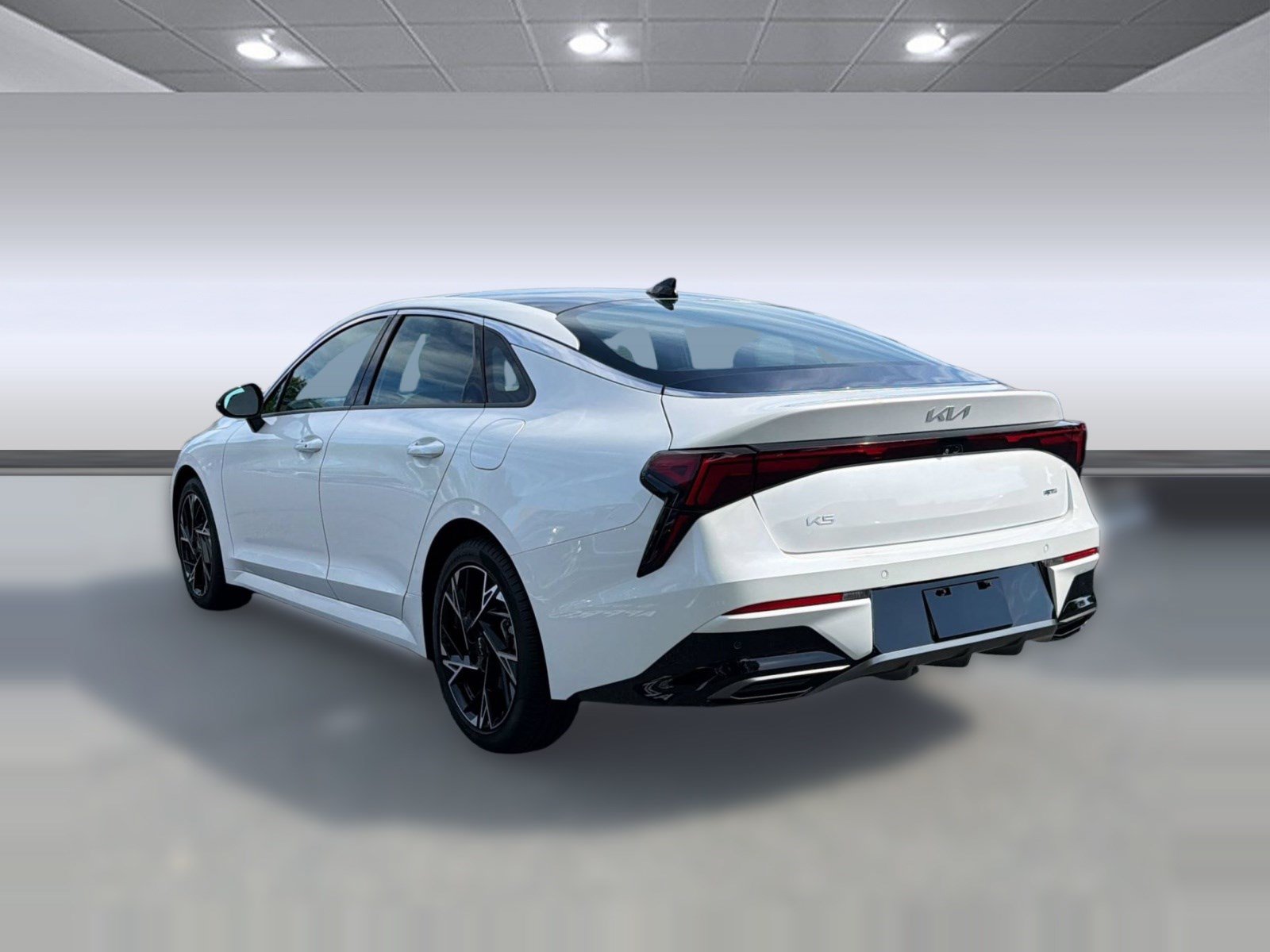 Used 2025 Kia K5 GT-Line w/ GT-Line Premium Package FWD image 3