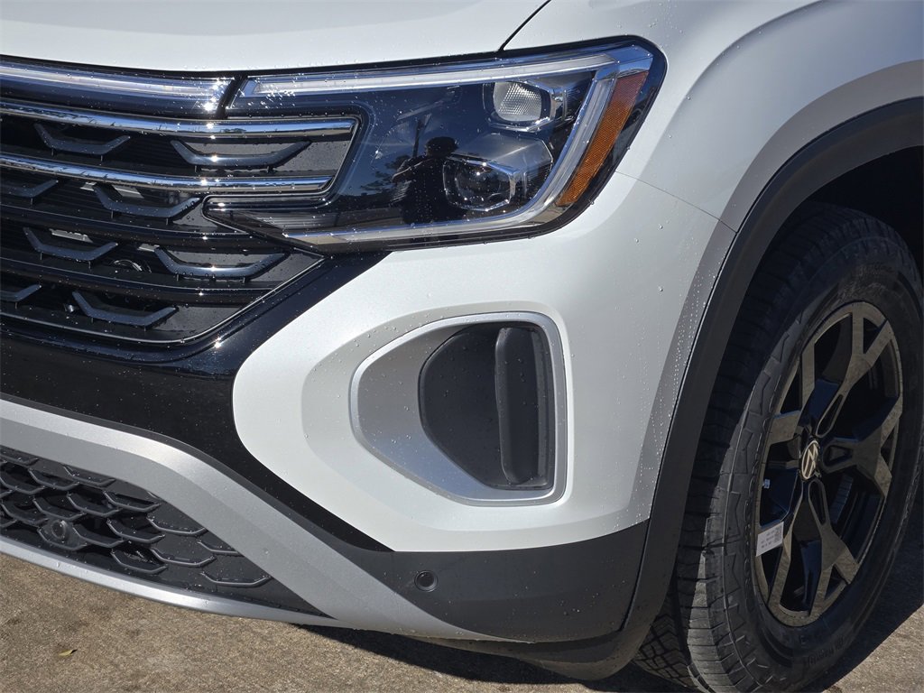 New 2026 Volkswagen Atlas Peak Edition image 6