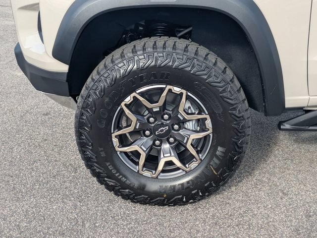 New 2026 Chevrolet Colorado ZR2 AWD/4WD image 15