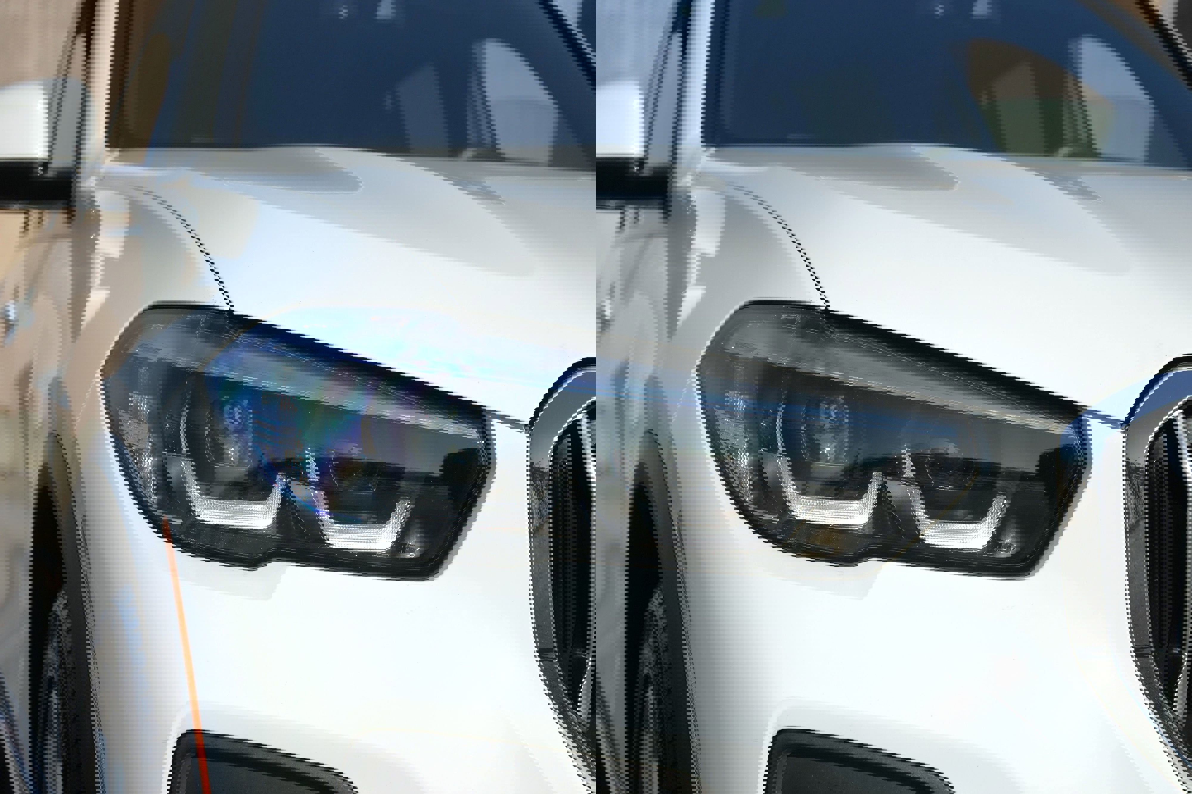 Used 2022 BMW X5 xDrive40i w/ Premium Package AWD/4WD image 6