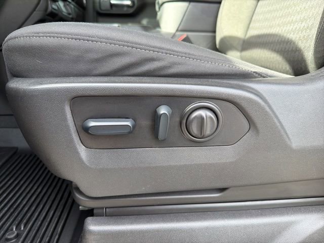 Used 2022 Chevrolet Silverado 2500 LT w/ Midnight Edition AWD/4WD image 10