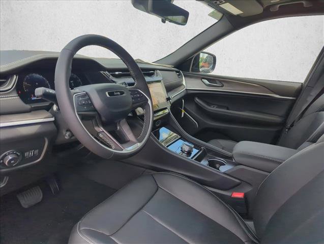 New 2026 Jeep Grand Cherokee L Limited AWD/4WD image 2