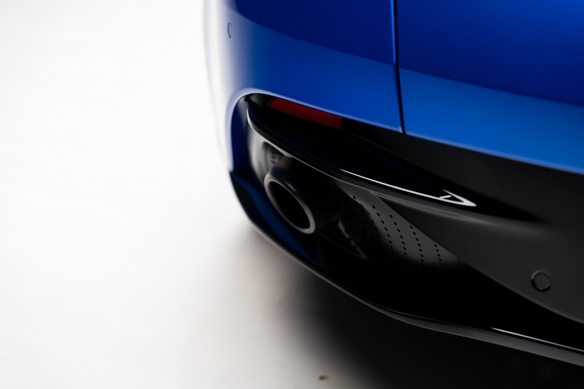 Used 2020 Aston Martin DB11 AMR image 34