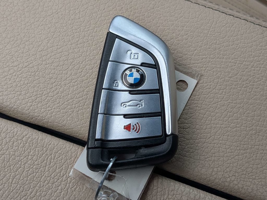 Used 2018 BMW 540i RWD image 29