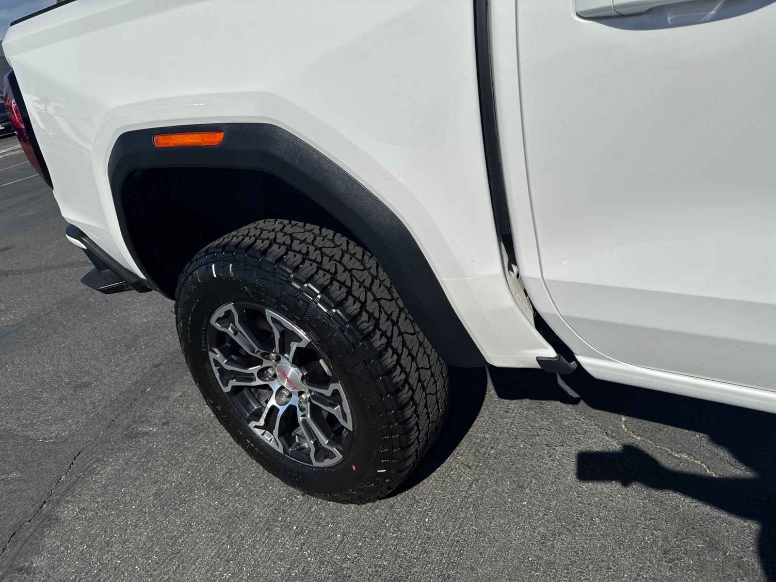 Used 2023 GMC Canyon AT4 AWD/4WD image 22