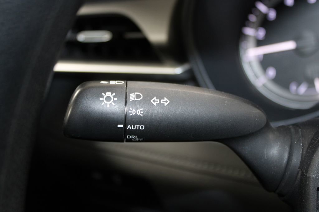 Used 2023 Toyota Highlander L image 31