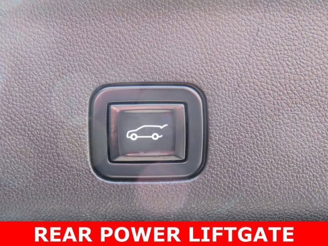 Used 2022 Cadillac Escalade ESV Sport w/ Touring Package image 36