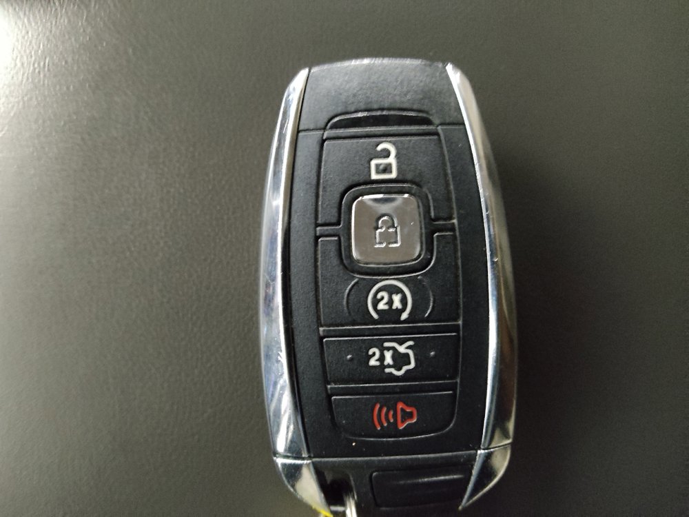 Used 2018 Lincoln MKX Reserve FWD image 32