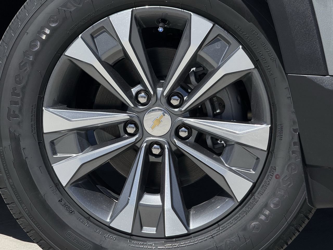 New 2026 Chevrolet Equinox LT w/ Safety and Technology Package image 9