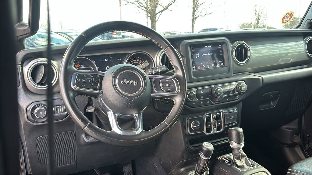 Used 2019 Jeep Wrangler Unlimited Sahara image 13