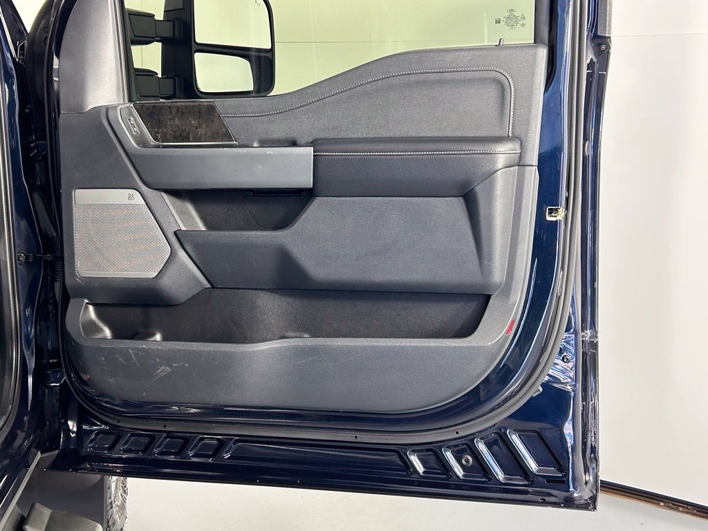 Used 2023 Ford F350 Lariat AWD/4WD image 10
