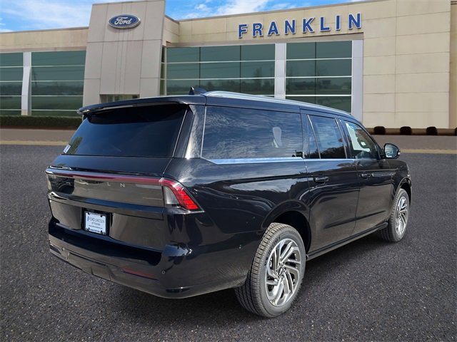 New 2025 Lincoln Navigator L Reserve image 7