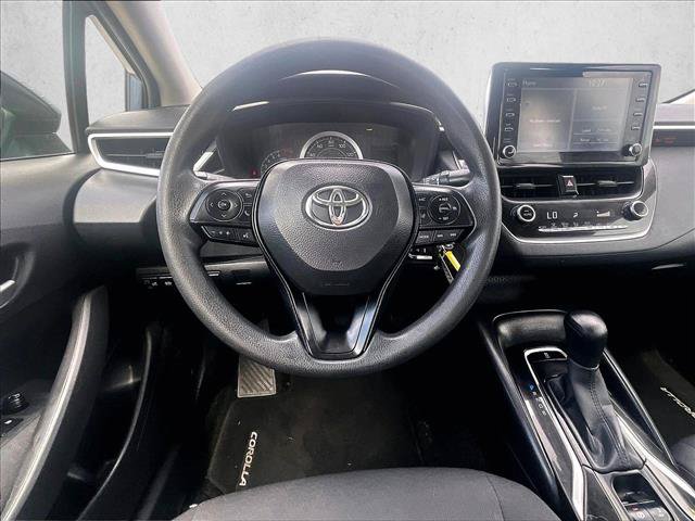 Used 2020 Toyota Corolla LE FWD image 7