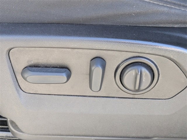 Used 2022 Chevrolet Silverado 1500 LT image 20