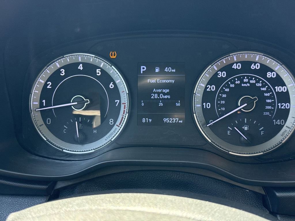 Used 2021 Hyundai Venue SEL FWD image 24