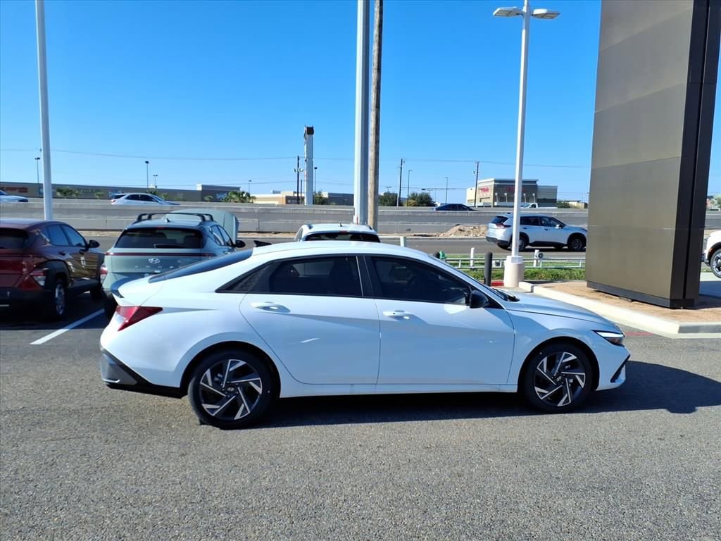 New 2025 Hyundai Elantra Sport image 6