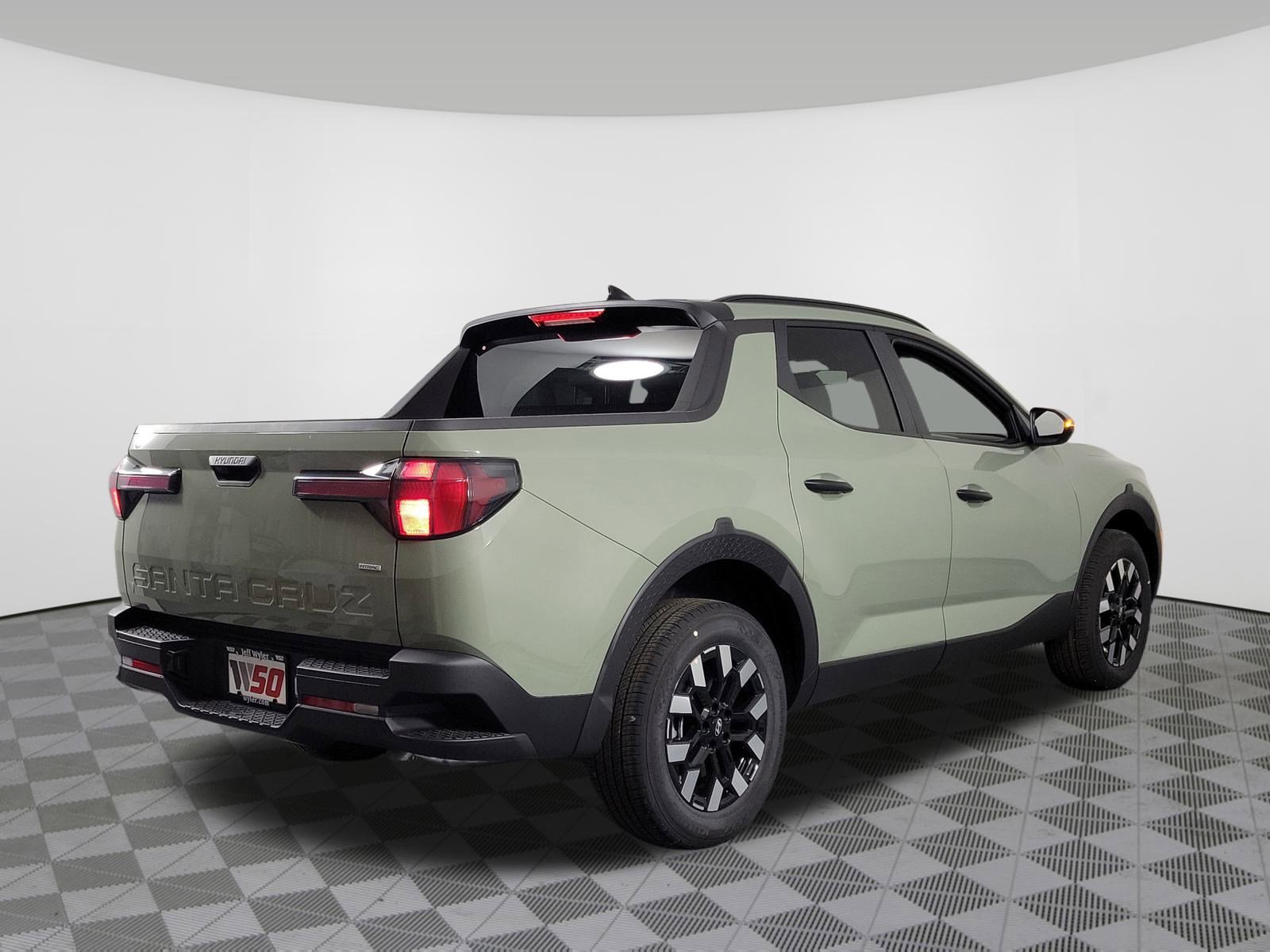 New 2025 Hyundai Santa Cruz SEL image 3