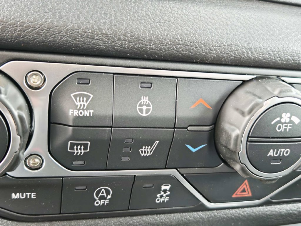 New 2026 Jeep Wrangler Sport AWD/4WD image 25