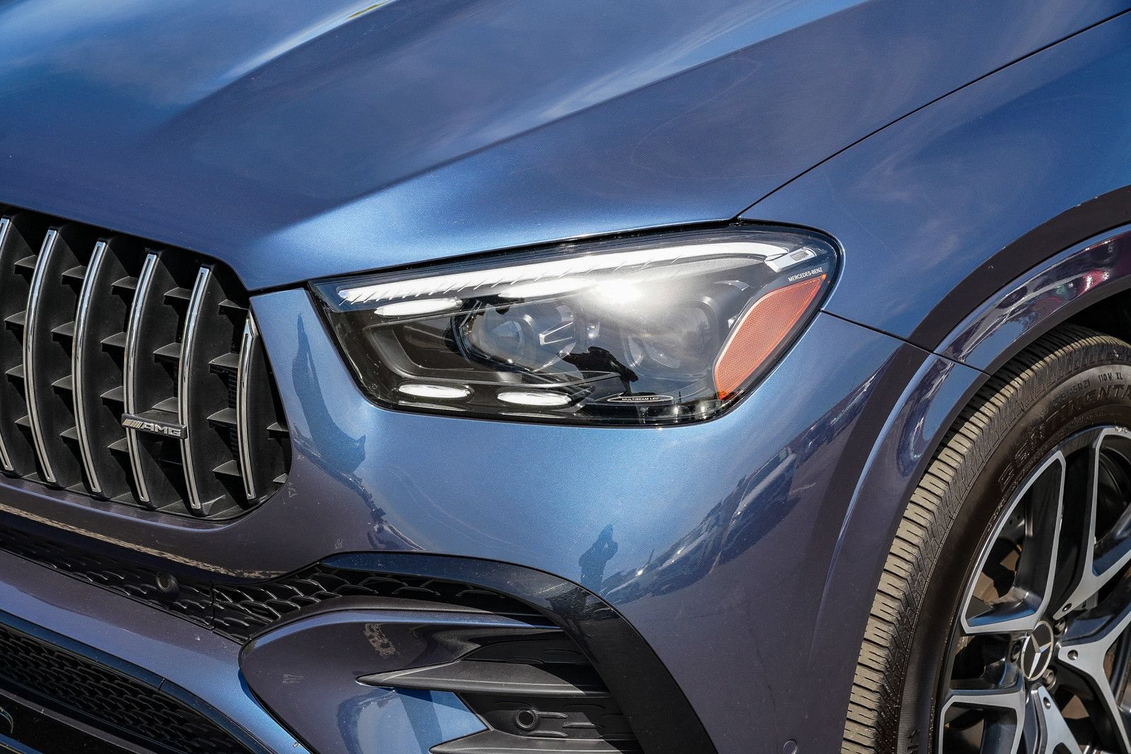 Certified 2025 Mercedes-Benz GLE 53 AMG 4MATIC image 8