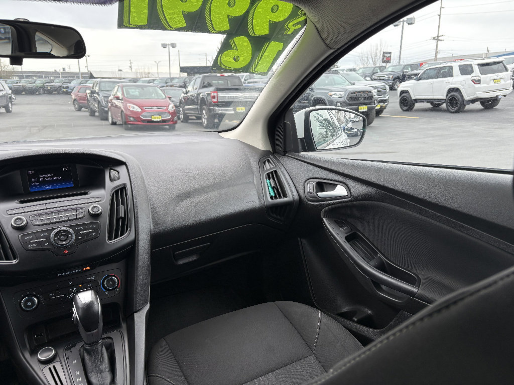 Used 2016 Ford Focus SE image 18