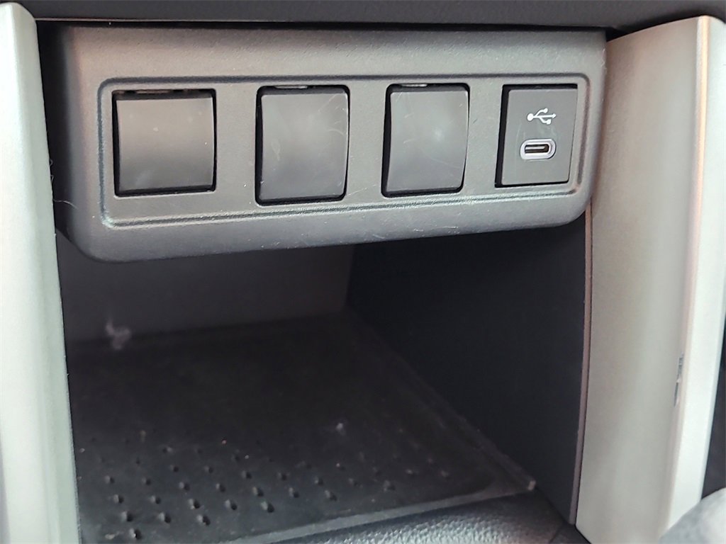 Used 2025 Toyota Corolla Cross AWD Hybrid image 20