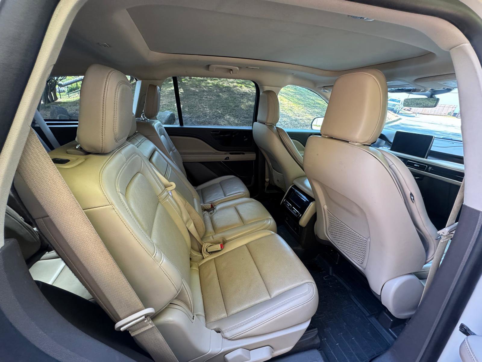 Used 2021 Lincoln Aviator Reserve w/ Equipment Group 201A AWD/4WD image 36