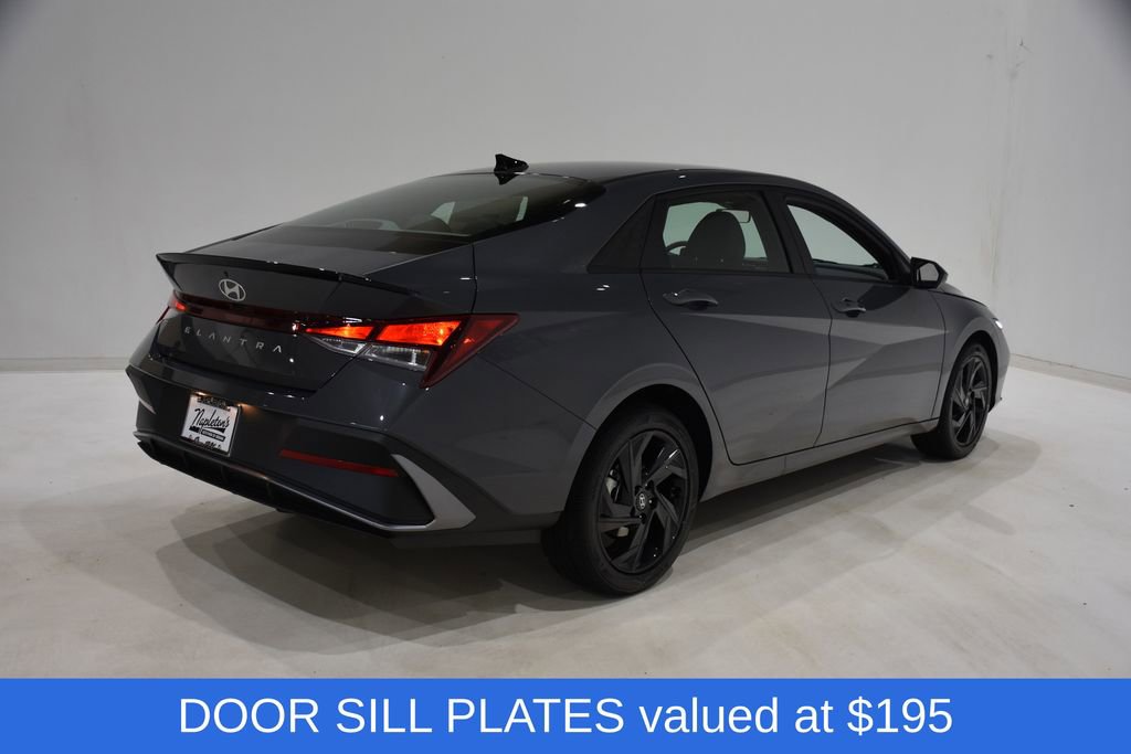 New 2026 Hyundai Elantra Sport image 4