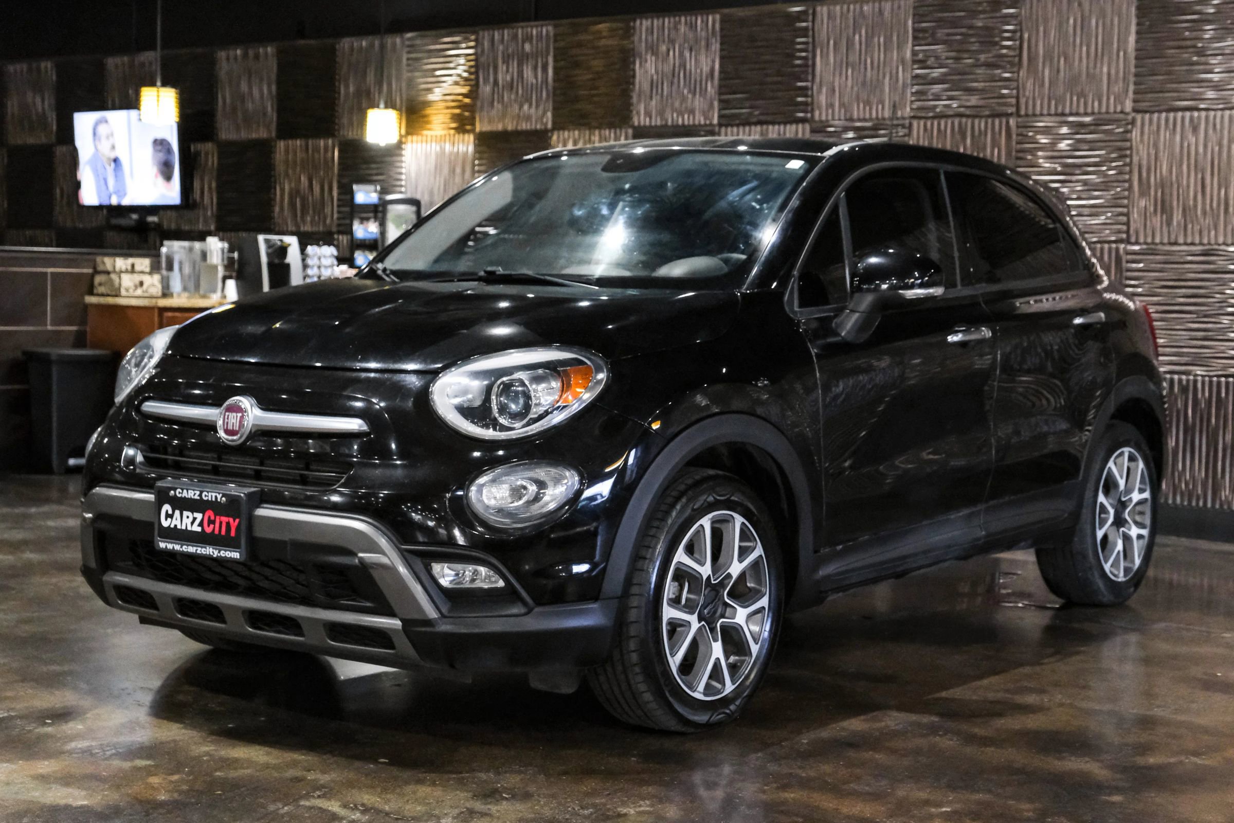 Used 2018 FIAT 500X Trekking image 6