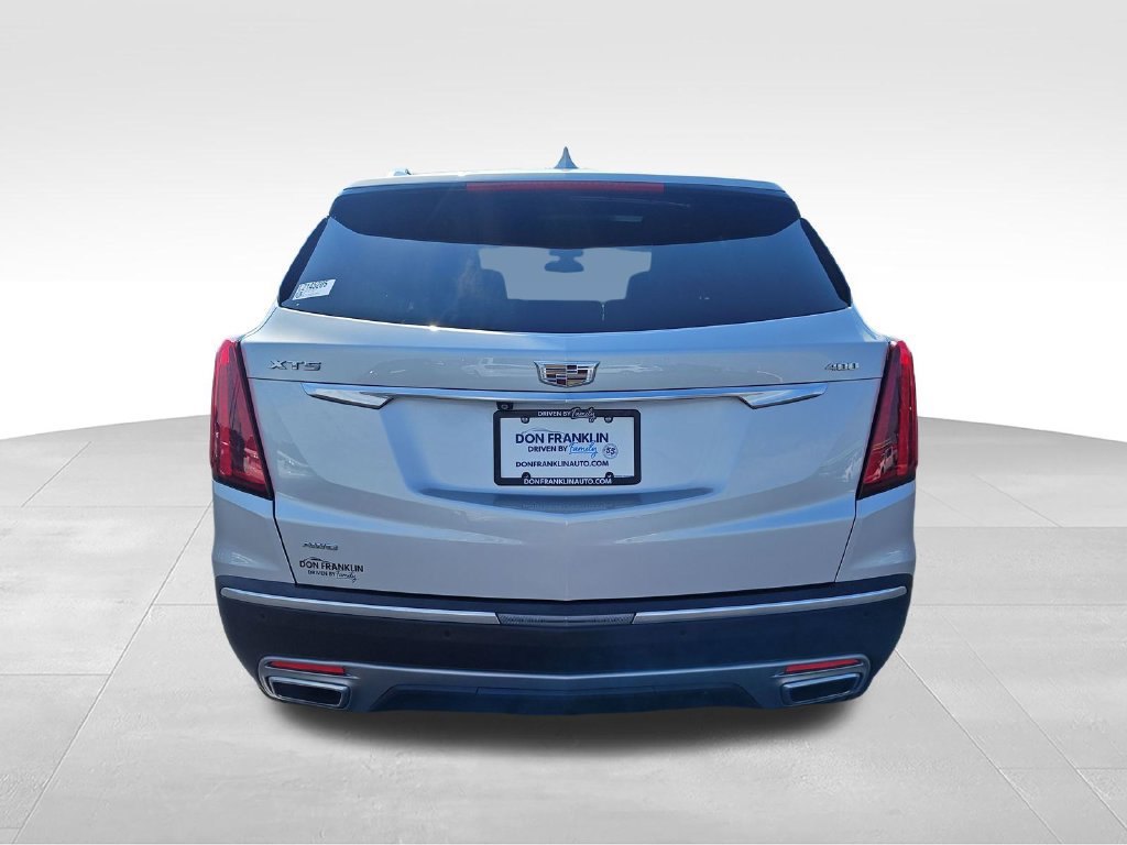 Used 2020 Cadillac XT5 Premium Luxury w/ LPO, Floor Liner Package AWD/4WD image 5