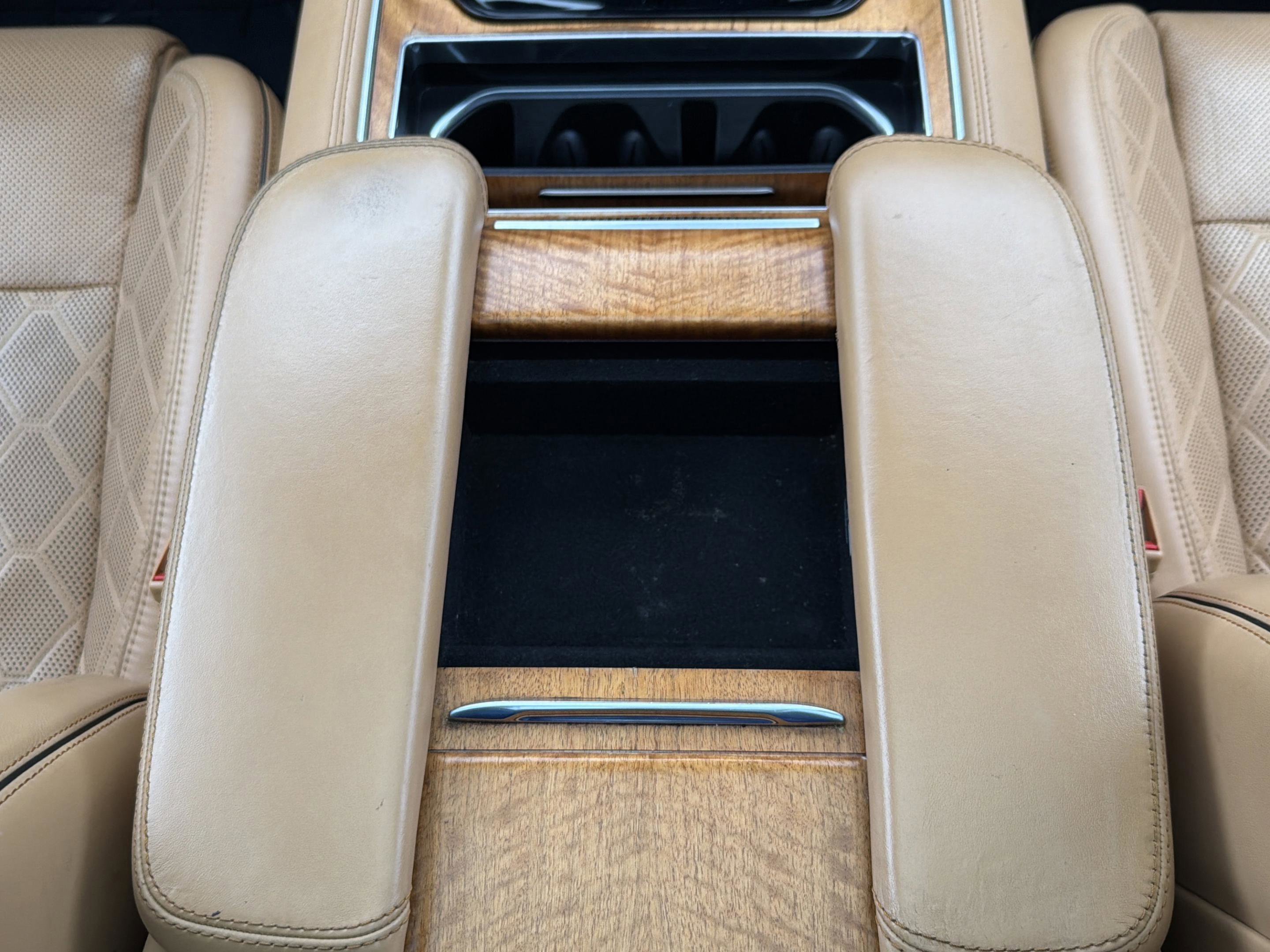 Used 2022 Jeep Grand Wagoneer Series III w/ Flexible Seating Group image 20