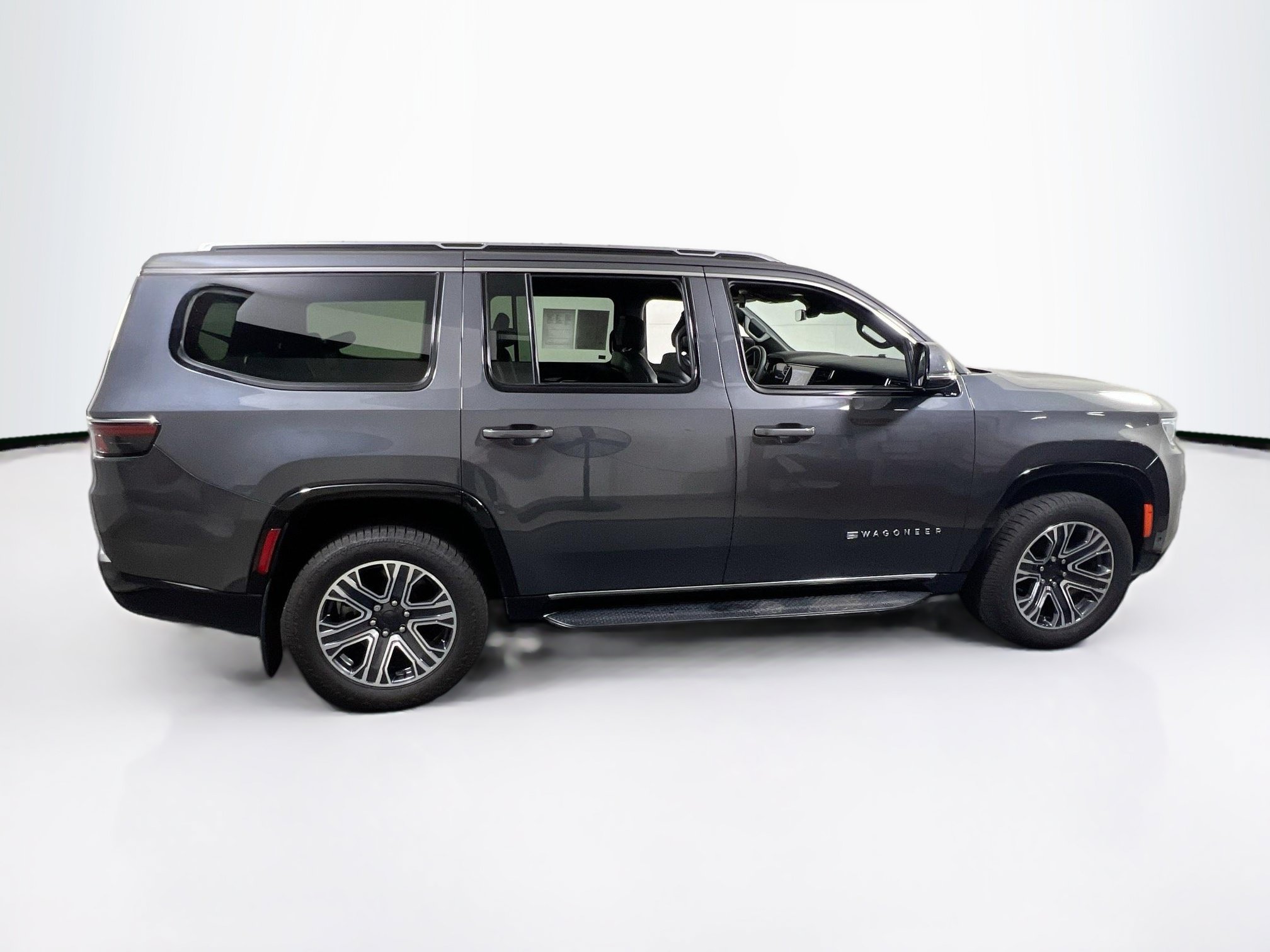 Used 2022 Jeep Wagoneer Series III w/ Flexible Seating Group AWD/4WD image 4