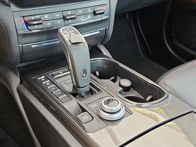 Used 2021 Maserati Ghibli S RWD image 12