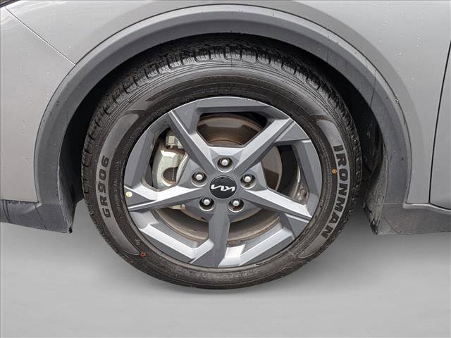 Used 2025 Kia K4 LXS image 22