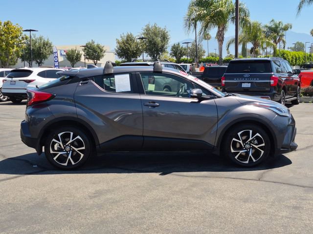 Used 2021 Toyota C-HR XLE FWD image 4